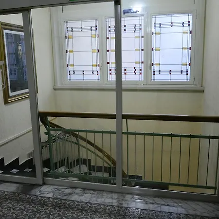 Hotel Frank 2*