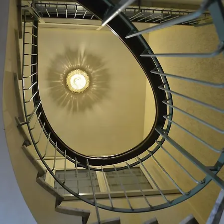 Hotel Frank