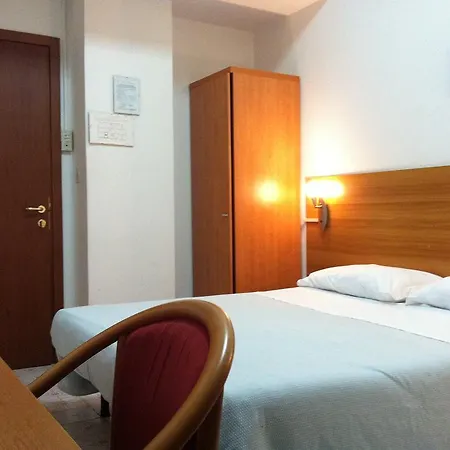 Frank Hotel