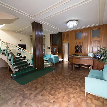Hotel Frank